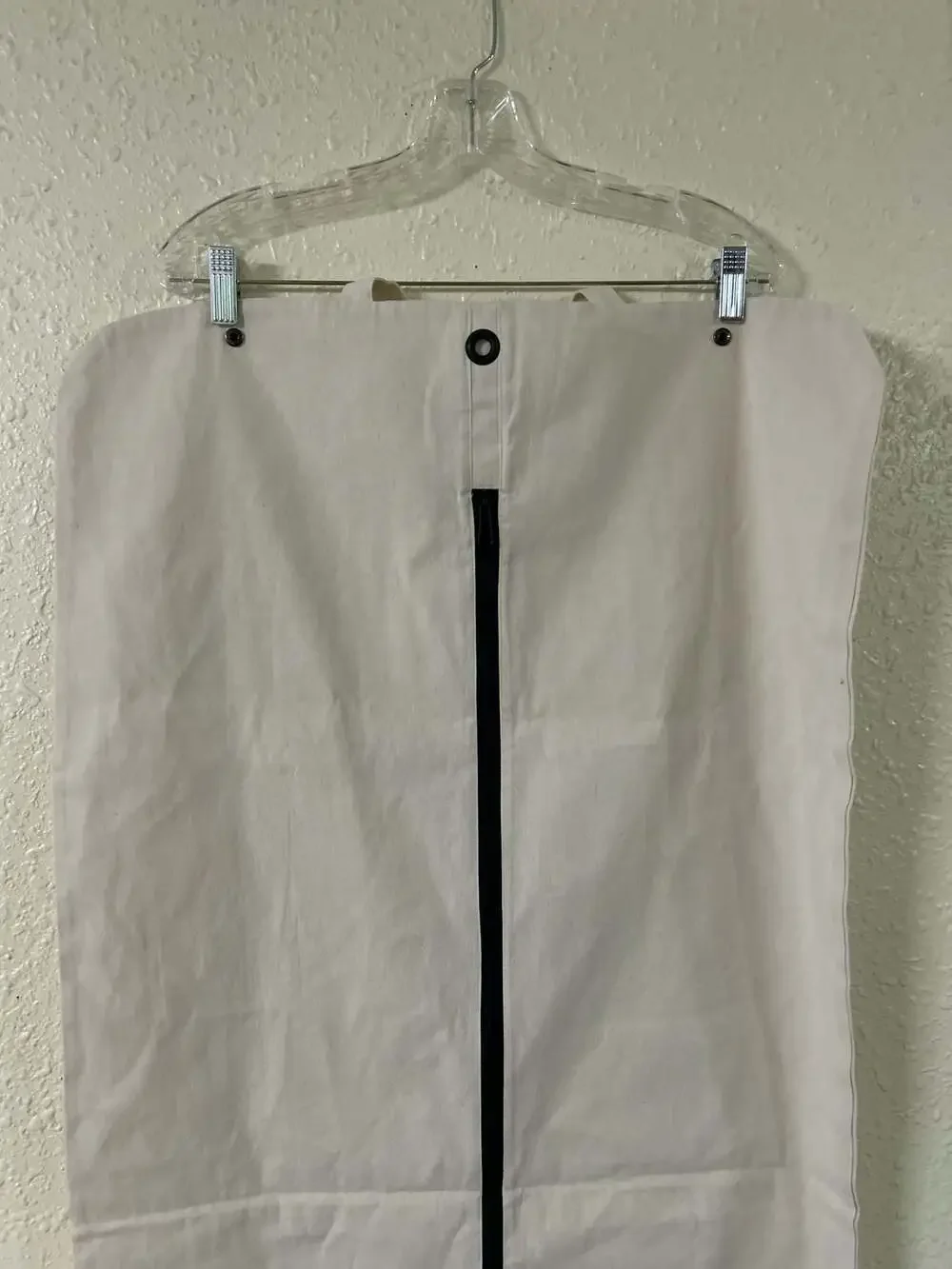 Octobre Éditions Canvas Garment Bag